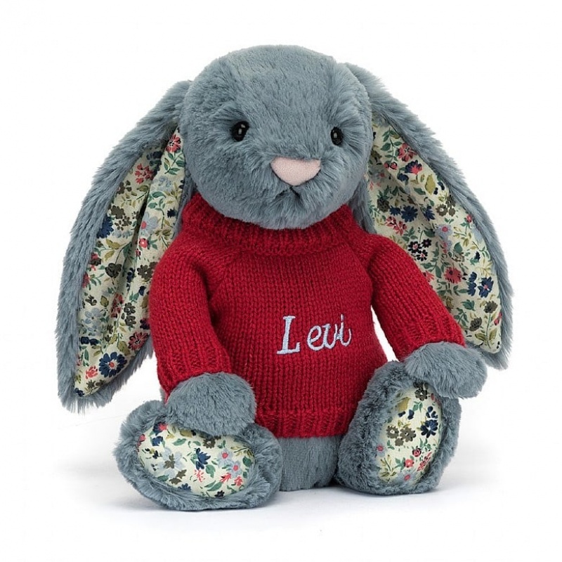 Jellycat Blossom Dusky Blue Hase mit personalisiertem roten Pullover Mittelgroß | PCSR-08724